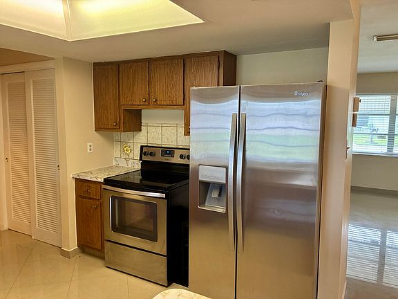 5th image of 7470 NW 7th Pl