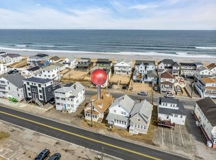 98 N End Blvd, Salisbury, MA 01952