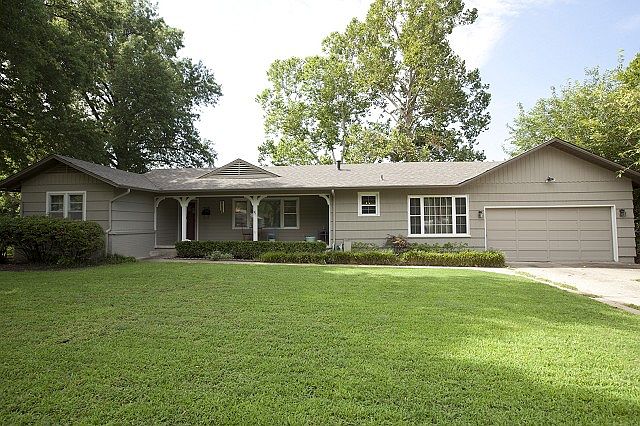 Charming Midtown Bungalow