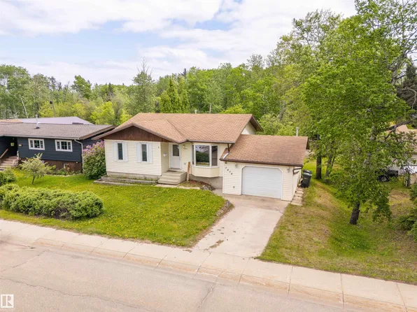 1414 7th St, Cold Lake, AB T9M 1L3