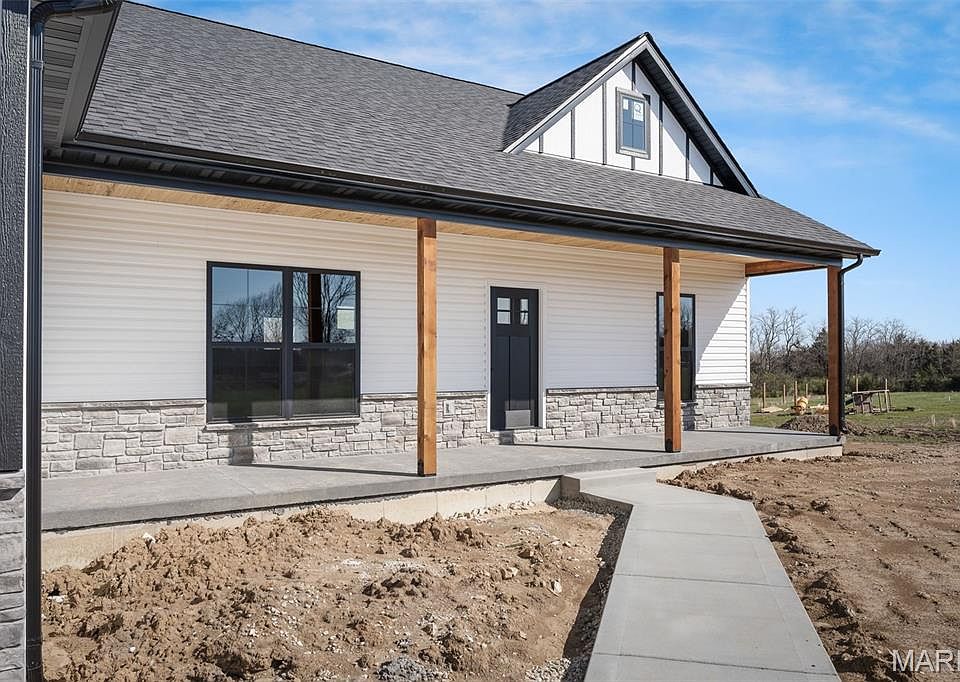 1st image of 25301 Rooster Ct