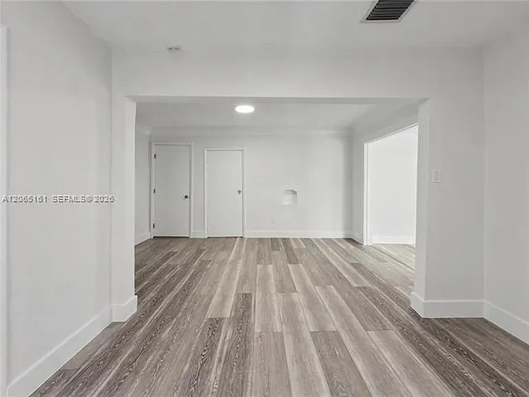 228 NW 39th St #228 — Photo 14