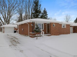 97 Mitchell Dr, Tonawanda, NY 14150