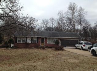 622 Barton Ln, Ballwin, MO 63021