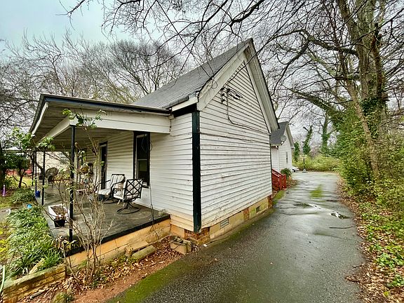 3rd image of 923 Oconee St