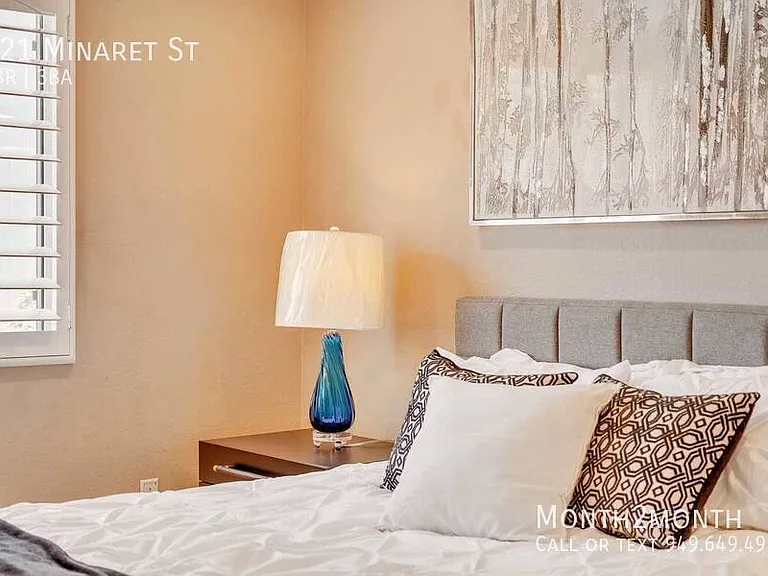 421 Minaret St — Photo 27