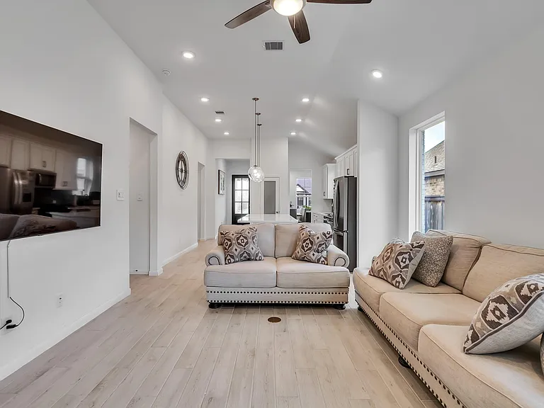 21143 Austin Chalk Dr — Photo 14