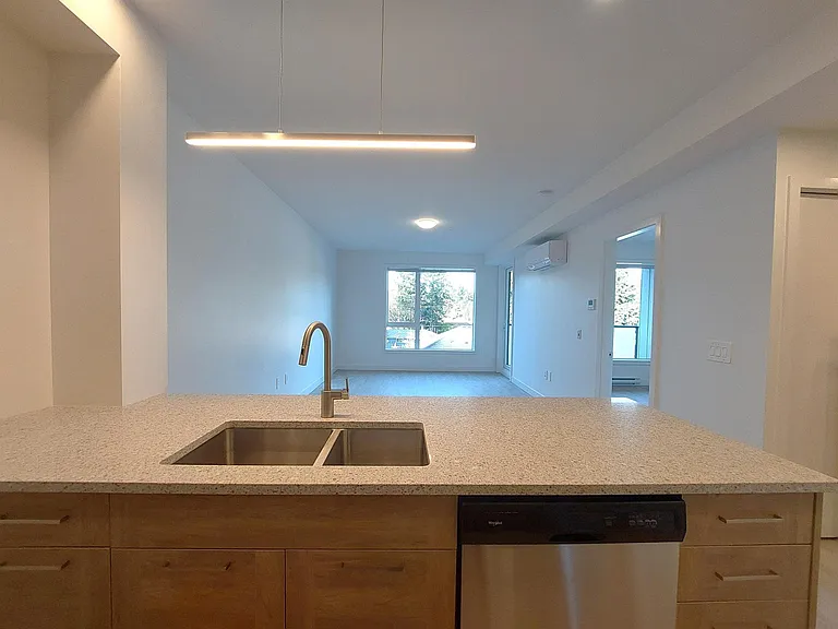 494 Goldstream Ave — Photo 31
