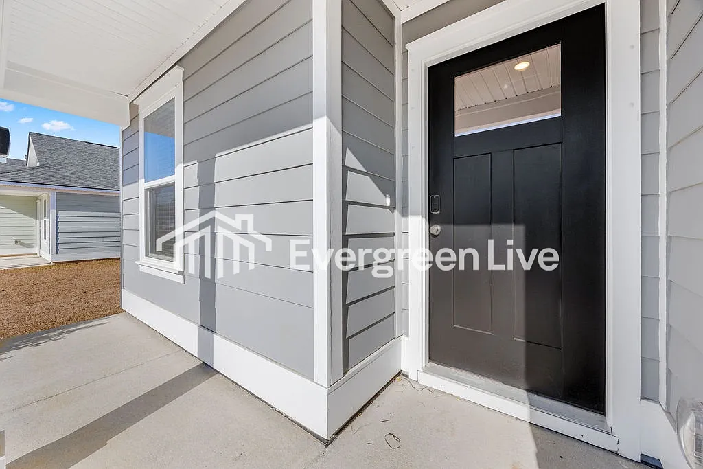 3 bed, 2.0 bath, 1046 sqft, $1,695 — Photo 4