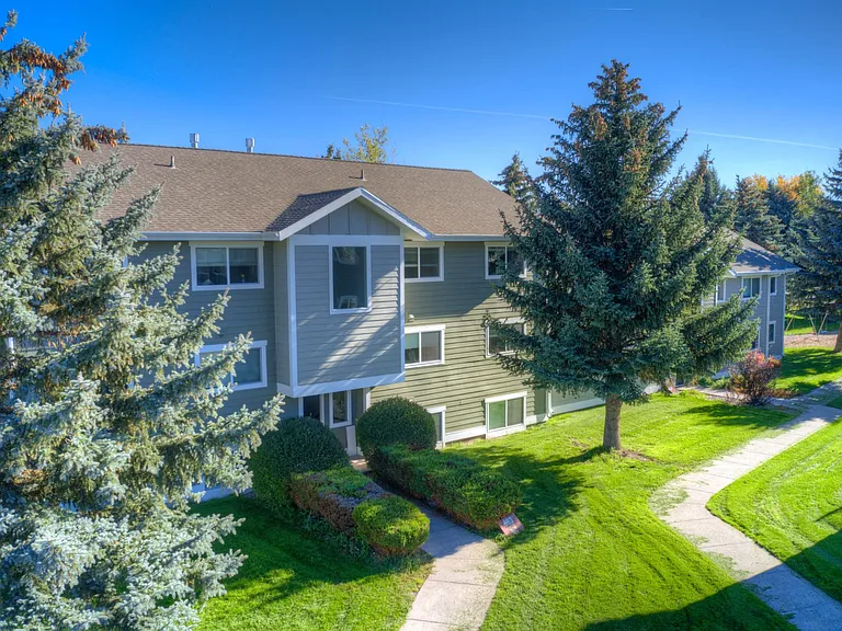 Mountain View Apartment Homes — Photo 12