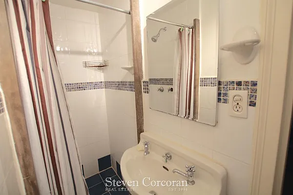 Sold by Steven Corcoran Real Estate | media 20