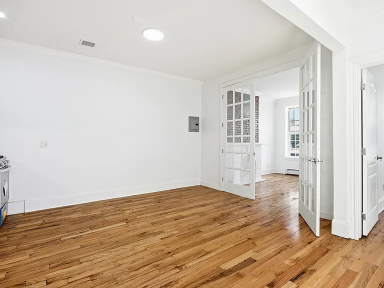 964 Madison St #3A — Photo 5
