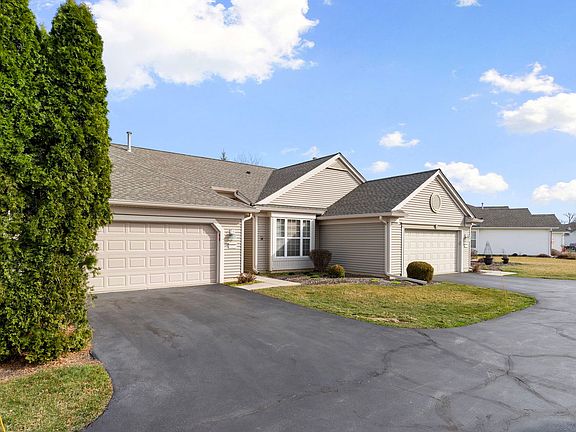 3rd image of 11272 Heatherdale Ln