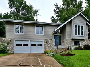 1615 Forestview Ridge Ln, Ballwin, MO 63021