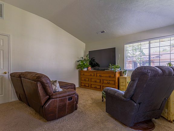 3rd image of 2051 W Canyon View Dr APT 6B