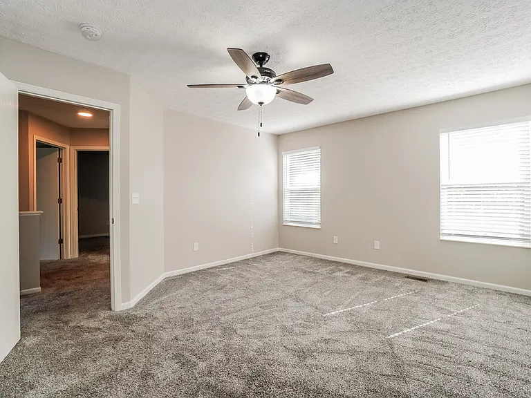 1561 Meadowlark Ln — Photo 11
