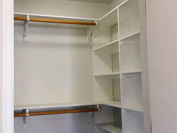 5th image of 5318 Rosewood Ave #1