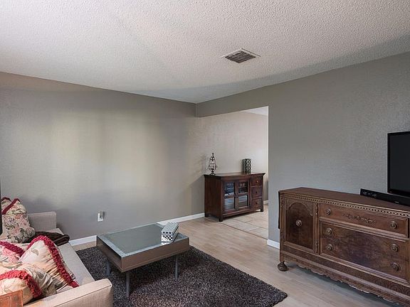 3rd image of 8860 La Riviera Dr Unit E