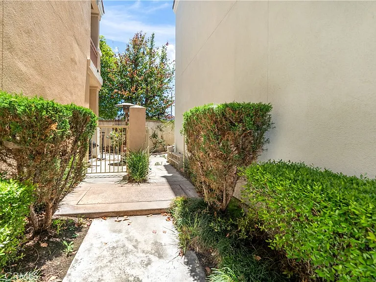 10336 Antigua Ct — Photo 24