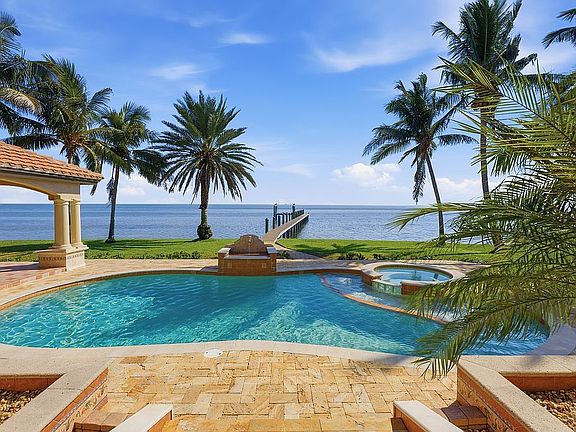4th image of 6314 Bahama Shores Dr S