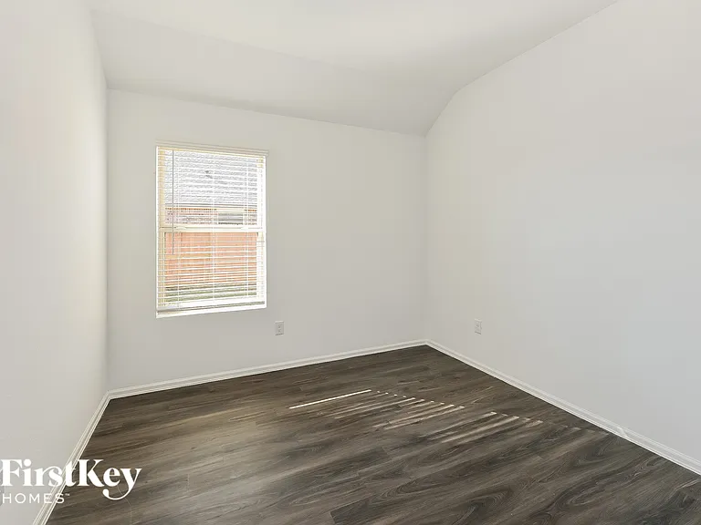 7514 Oakmont Ave — Photo 13