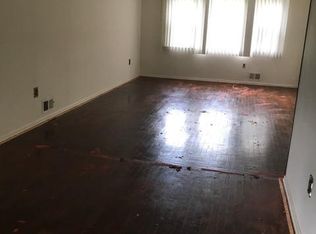 16 Michele Dr, Middletown, NJ 07748