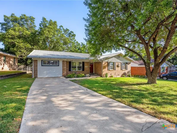 1315 W Avenue B, Lampasas, TX 76550