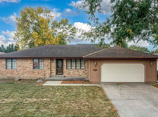 3725 28th Ave, Marion, IA 52302