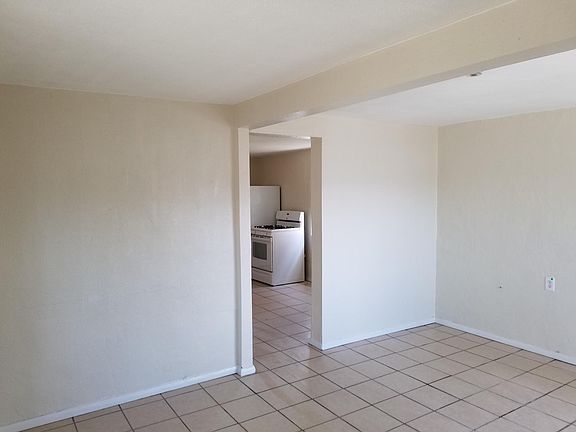 5th image of 424 Louisiana Blvd NE