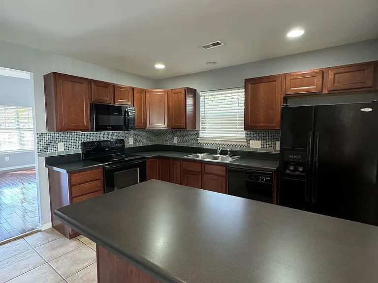 11142 Derryrush Dr — Photo 7