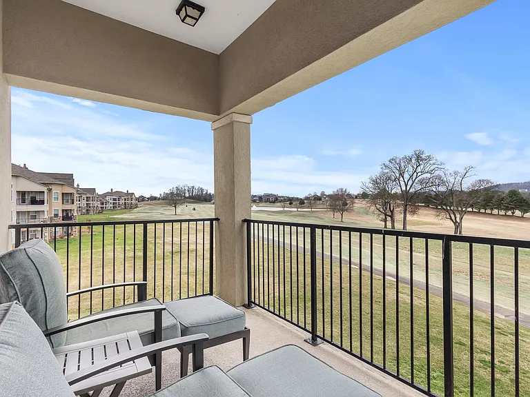 565 Rarity Bay Pkwy #302 — Photo 19
