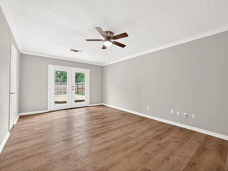 4230 Annawood Cir — Photo 8