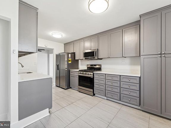 5th image of 878 College Pkwy Unit 878-301