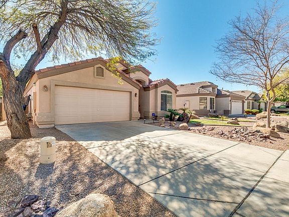 3rd image of 16219 W Caribbean Ln