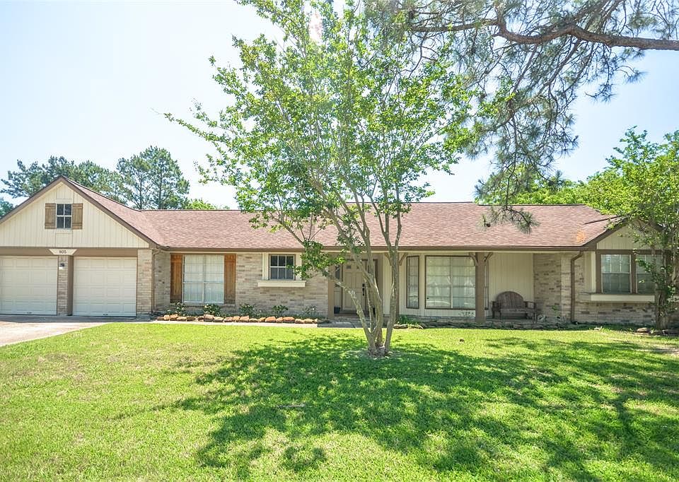 1st image of 805 Lancaster Dr