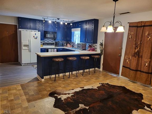 2nd image of 5000 Jesse Aycock Cir