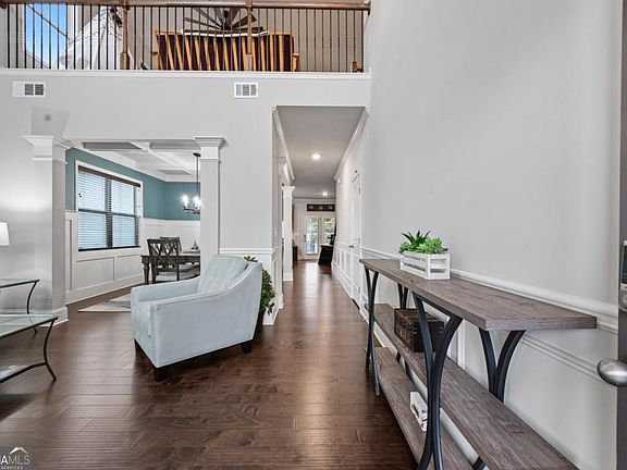 4th image of 6780 Rambling Vale