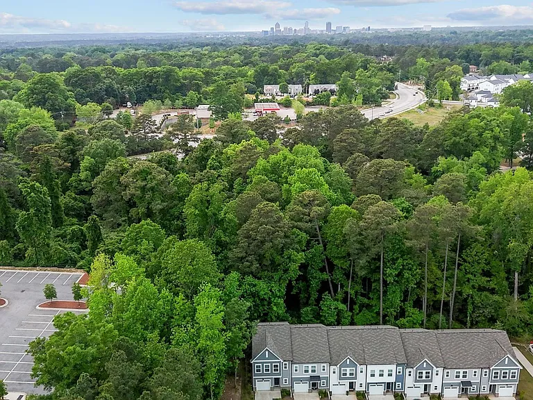 812 Star Ridge Dr — Photo 6