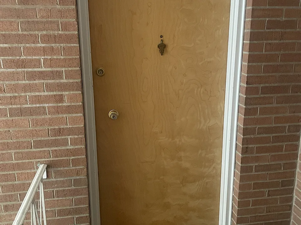 Maple door entry to unit 6