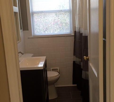 5th image of 3233 Gifford St