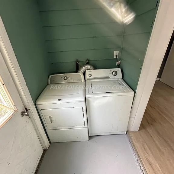 822 Orchard St — Photo 8