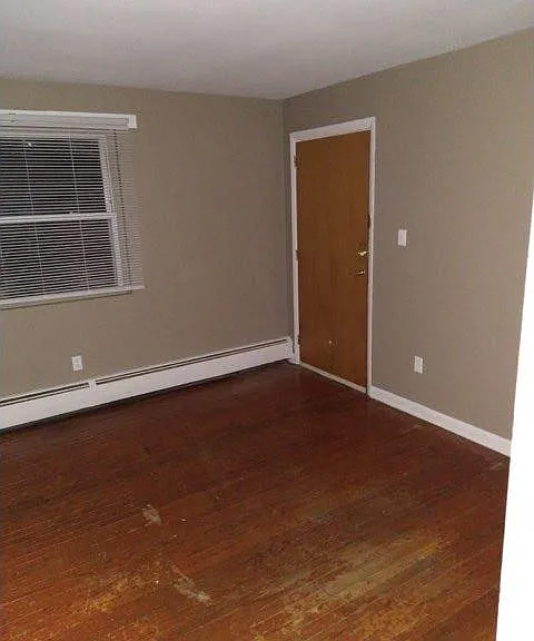 45 W Stiegel St — Photo 8