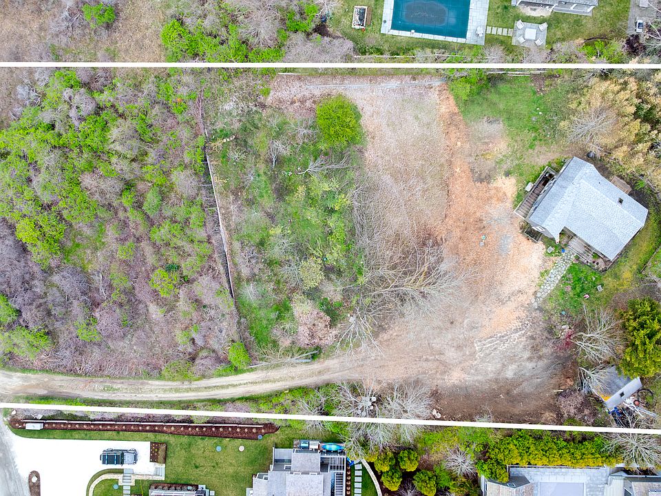 1st image of 30 Dukes Rd