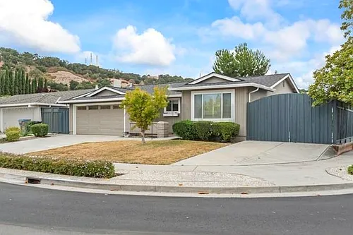6247 Hokett Way Photo 1