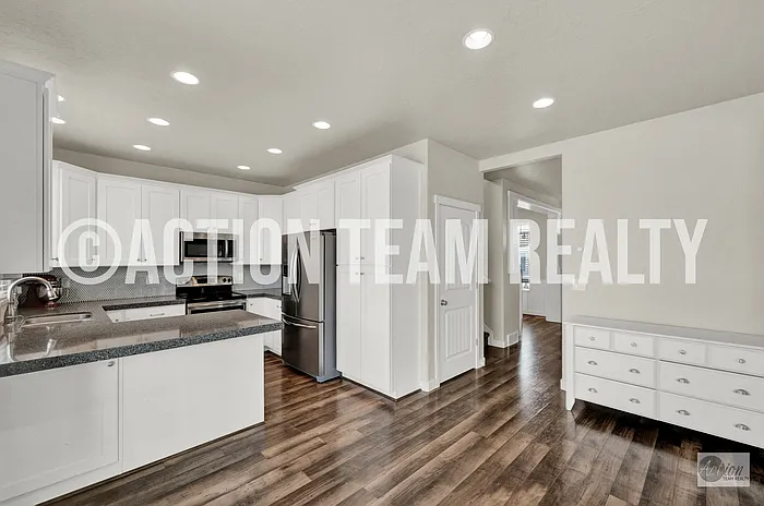 794 W Star Spangled Dr — Photo 8