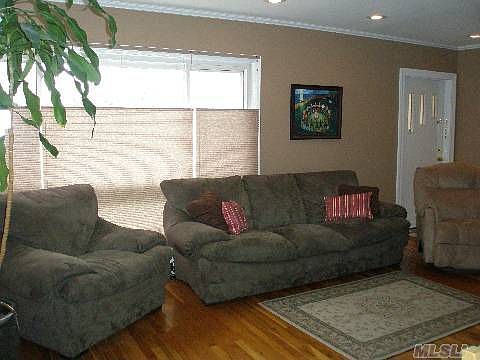 2nd image of 401 Cedar Ln