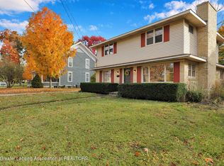 809 N Michigan Ave, Howell, MI 48843