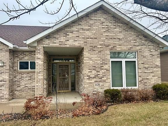 2nd image of 1131 Oak Pond Dr