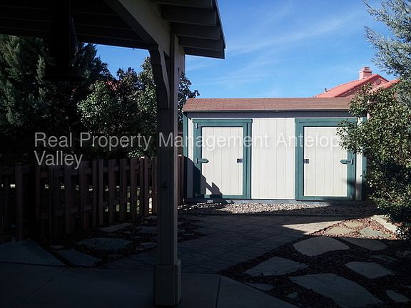 3rd image of 37405 Richmond St
