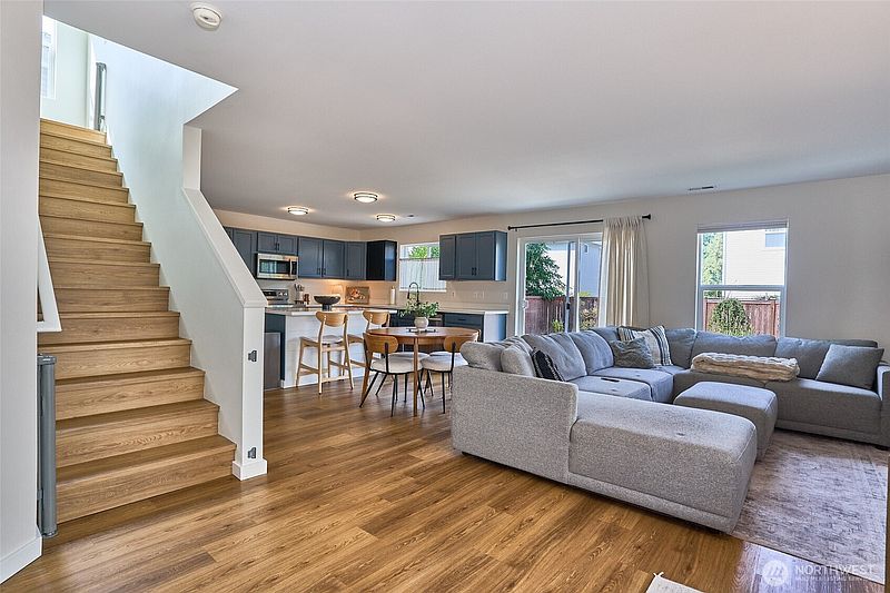 3rd image of 21636 SE 298th Pl